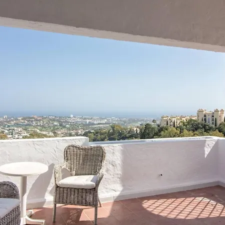 Дом отдыха Rooftop Terrace Infinity Pool Spacious Duplex Wifi *
