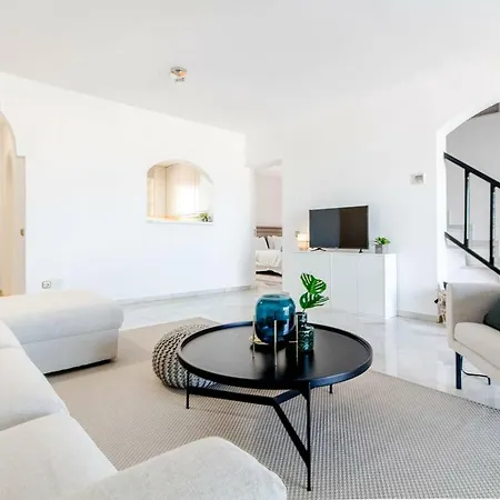 Rooftop Terrace Infinity Pool Spacious Duplex Wifi *